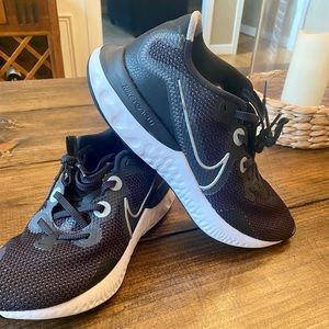 Nike Renew Run Women’s Size 9.5